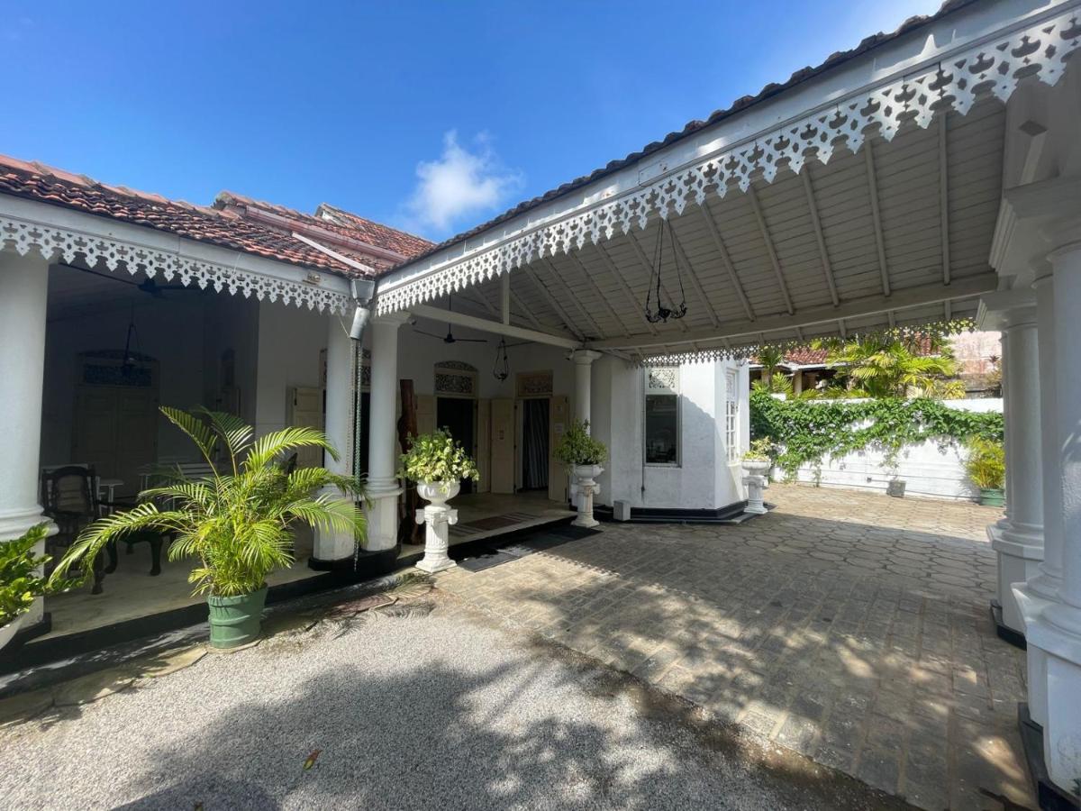 Beverly Villa Dehiwala-Mount Lavinia Exteriér fotografie